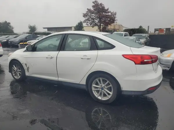 1FADP3F20JL250772 2018 FORD FOCUS - Image 2