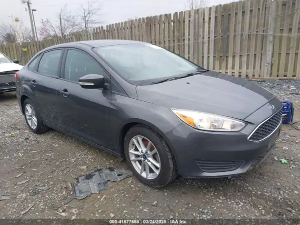 1FADP3F20JL258564 2018 FORD FOCUS - Image 1