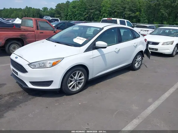 1FADP3F20JL262565 2018 FORD FOCUS - Image 2