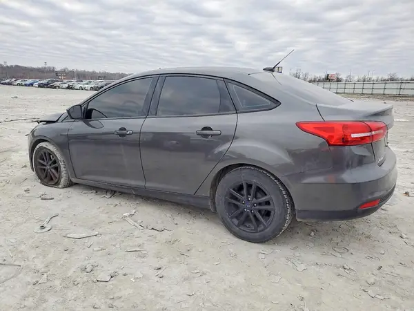 1FADP3F20JL267104 2018 FORD FOCUS - Image 2