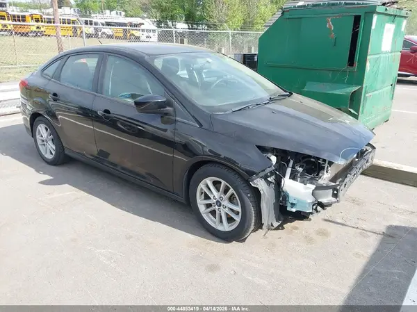 1FADP3F20JL272867 2018 FORD FOCUS - Image 1