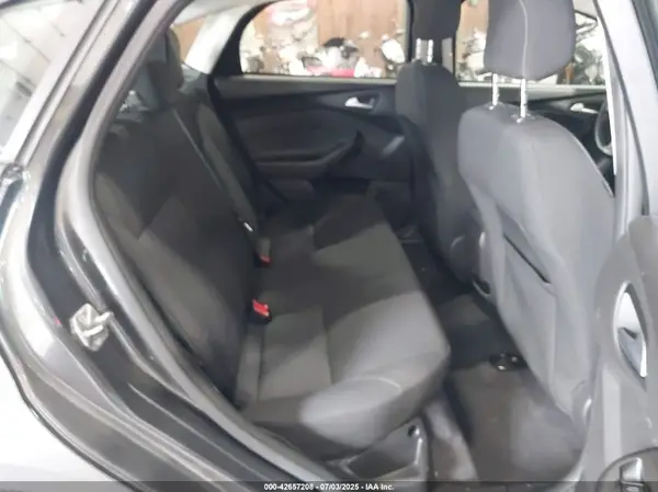 1FADP3F20JL306712 2018 FORD FOCUS - Image 8