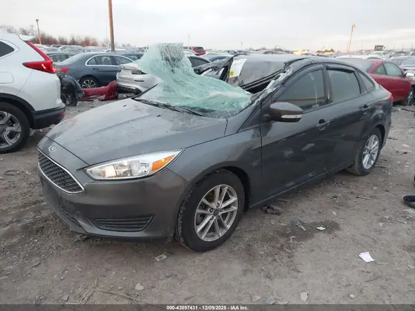 1FADP3F20JL307200 2018 FORD FOCUS - Image 2