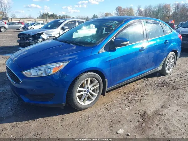 1FADP3F20JL318567 2018 FORD FOCUS - Image 2