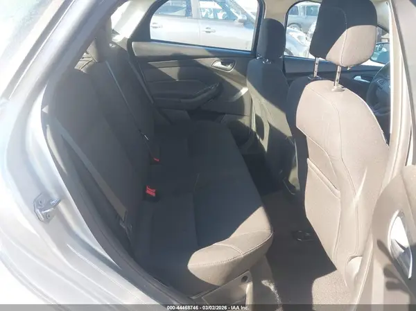 1FADP3F20JL328533 2018 FORD FOCUS - Image 8