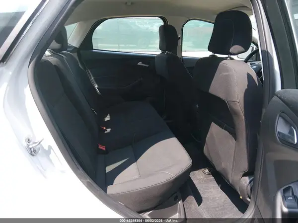 1FADP3F20JL328869 2018 FORD FOCUS - Image 8