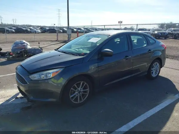 1FADP3F20JL332680 2018 FORD FOCUS - Image 2
