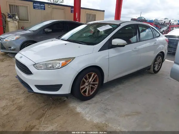 1FADP3F21GL207860 2016 FORD FOCUS - Image 2
