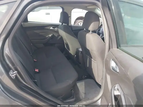 1FADP3F21GL235240 2016 FORD FOCUS - Image 8