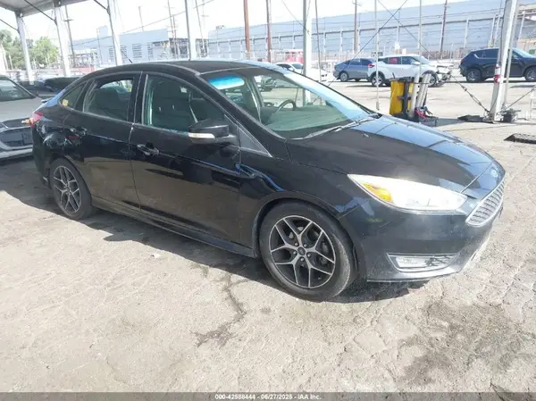 1FADP3F21GL246402 2016 FORD FOCUS - Image 1