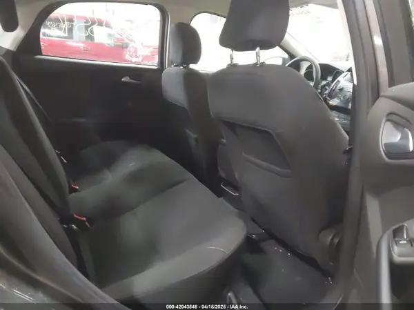 1FADP3F21GL247906 2016 FORD FOCUS - Image 8