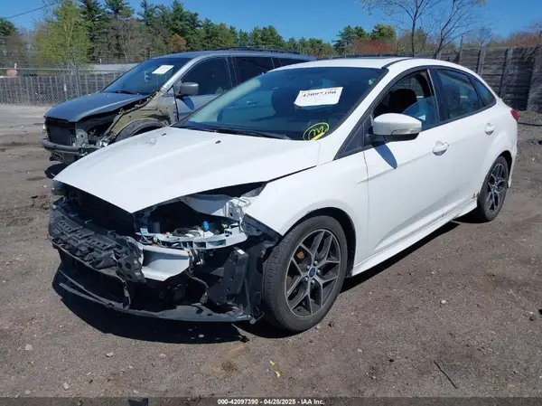 1FADP3F21GL273440 2016 FORD FOCUS - Image 2