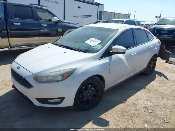 1FADP3F21GL286169 2016 FORD FOCUS - Image 2