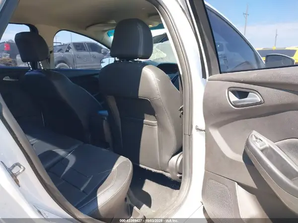 1FADP3F21GL286169 2016 FORD FOCUS - Image 8
