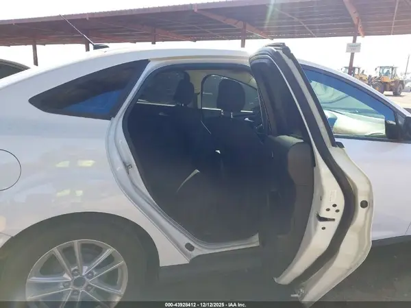 1FADP3F21GL289914 2016 FORD FOCUS - Image 8