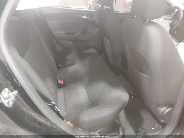 1FADP3F21GL294675 2016 FORD FOCUS - Image 8