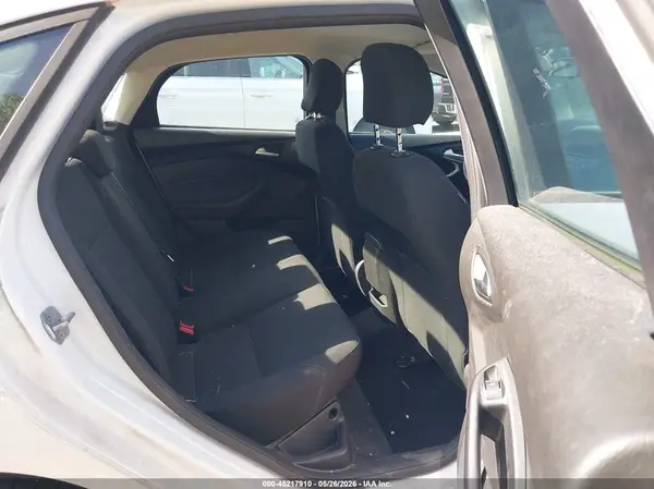 1FADP3F21GL294806 2016 FORD FOCUS - Image 8