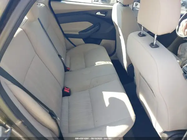 1FADP3F21GL301477 2016 FORD FOCUS - Image 8