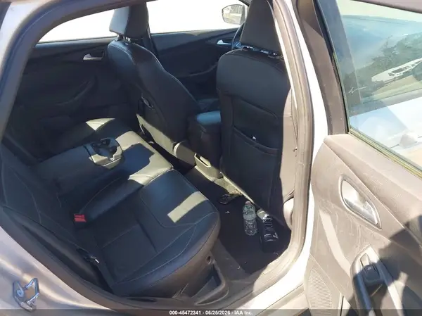 1FADP3F21GL332289 2016 FORD FOCUS - Image 8