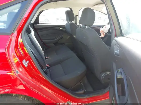 1FADP3F21GL365261 2016 FORD FOCUS - Image 8
