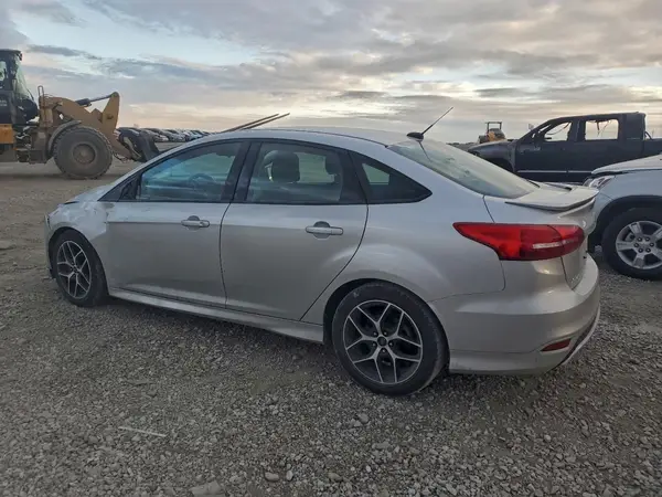 1FADP3F21GL378012 2016 FORD FOCUS - Image 2