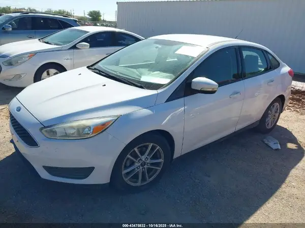 1FADP3F21GL379676 2016 FORD FOCUS - Image 2