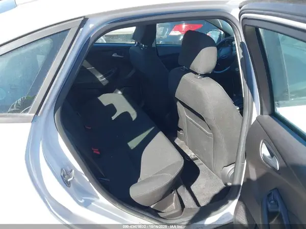 1FADP3F21GL379676 2016 FORD FOCUS - Image 8