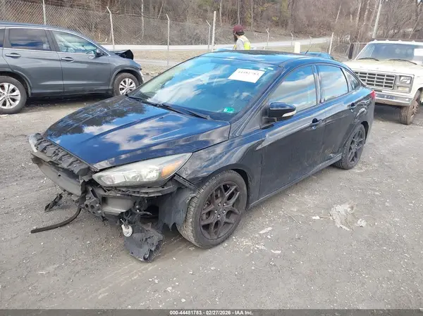 1FADP3F21GL386076 2016 FORD FOCUS - Image 2