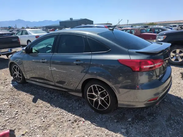 1FADP3F21GL391780 2016 FORD FOCUS - Image 2