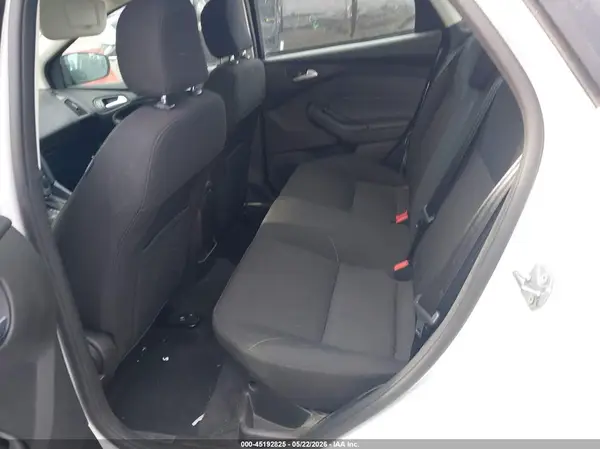 1FADP3F21GL396946 2016 FORD FOCUS - Image 8