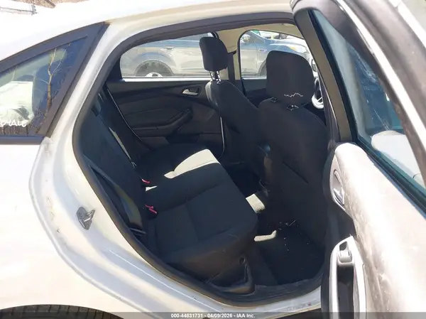 1FADP3F21GL398227 2016 FORD FOCUS - Image 8