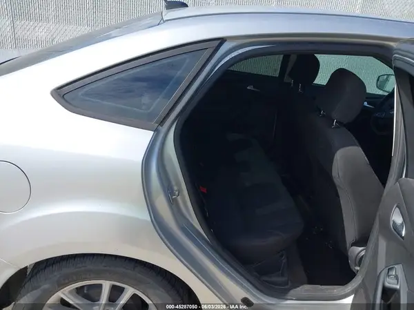 1FADP3F21HL284164 2017 FORD FOCUS - Image 8