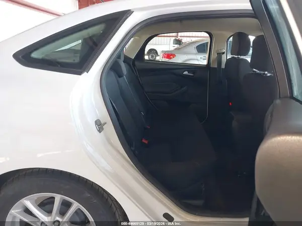 1FADP3F21HL300119 2017 FORD FOCUS - Image 8