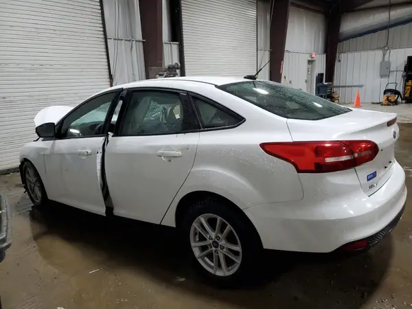 1FADP3F21HL304929 2017 FORD FOCUS - Image 2