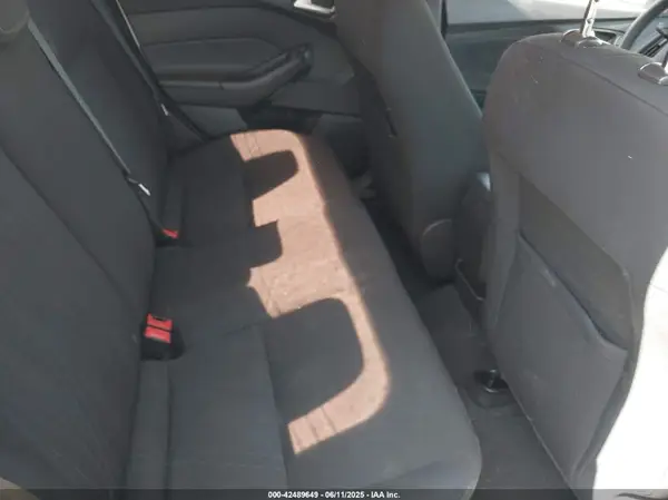 1FADP3F21HL318927 2017 FORD FOCUS - Image 8