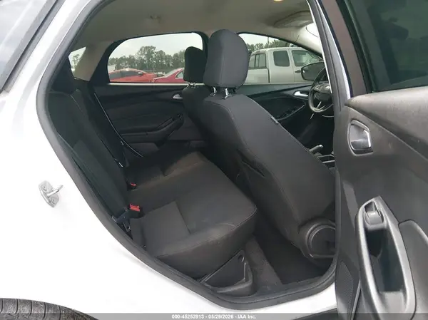 1FADP3F21HL322119 2017 FORD FOCUS - Image 8