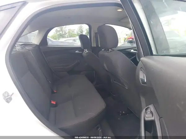 1FADP3F21HL322671 2017 FORD FOCUS - Image 8