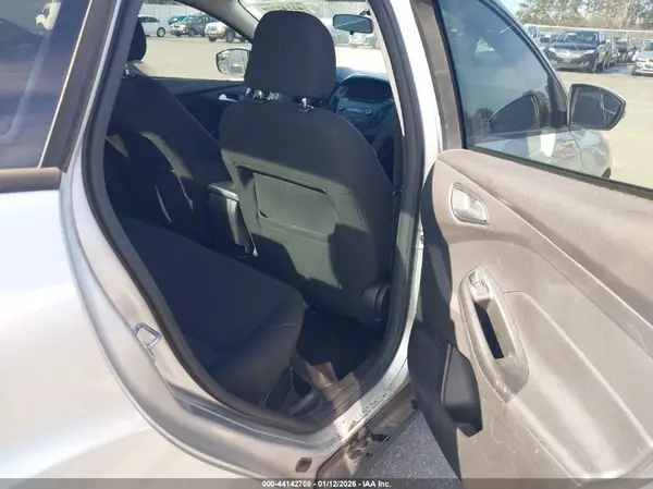 1FADP3F21HL341818 2017 FORD FOCUS - Image 8