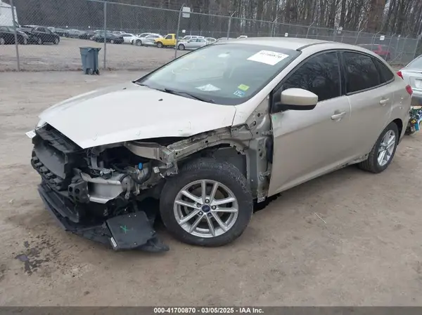 1FADP3F21JL202102 2018 FORD FOCUS - Image 2