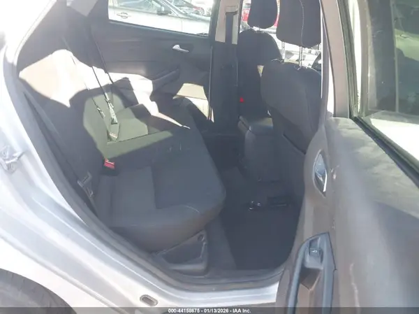 1FADP3F21JL207588 2018 FORD FOCUS - Image 8