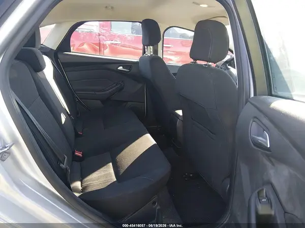 1FADP3F21JL210250 2018 FORD FOCUS - Image 8