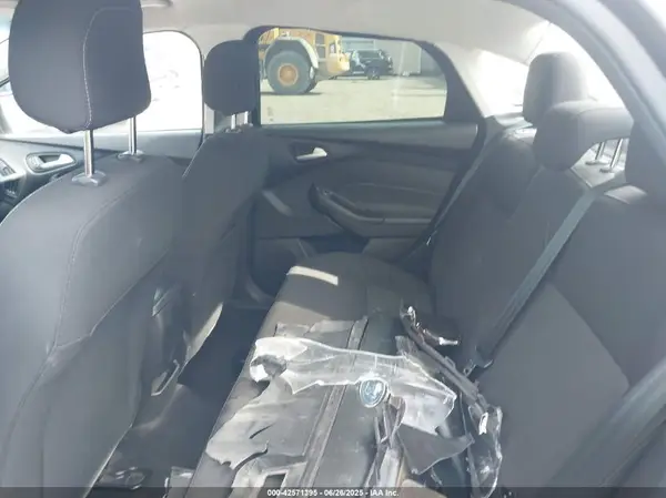 1FADP3F21JL214749 2018 FORD FOCUS - Image 8
