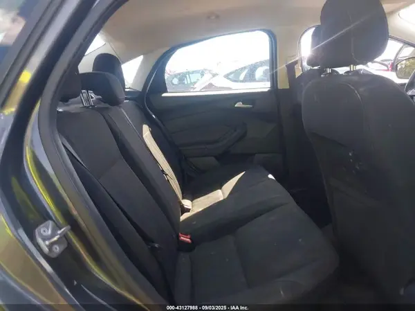 1FADP3F21JL219904 2018 FORD FOCUS - Image 8