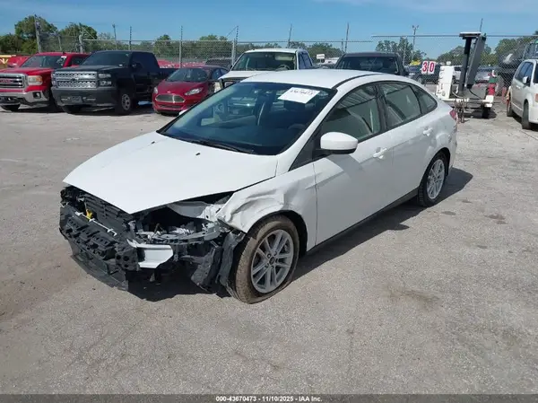 1FADP3F21JL225220 2018 FORD FOCUS - Image 2