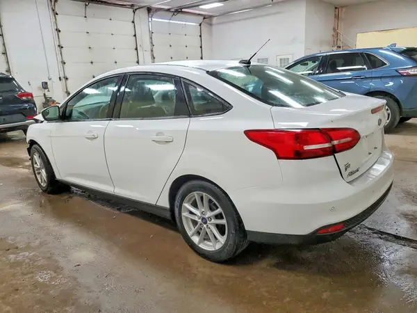 1FADP3F21JL226982 2018 FORD FOCUS - Image 2