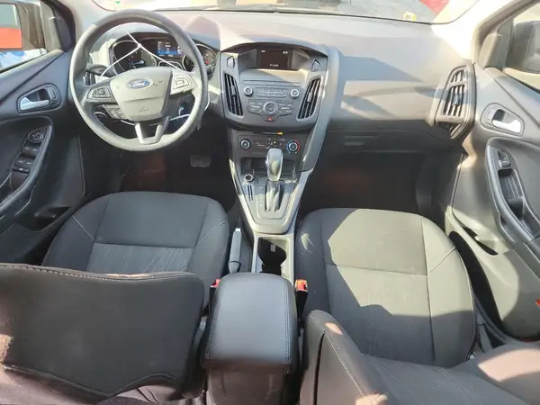 1FADP3F21JL239246 2018 FORD FOCUS - Image 8