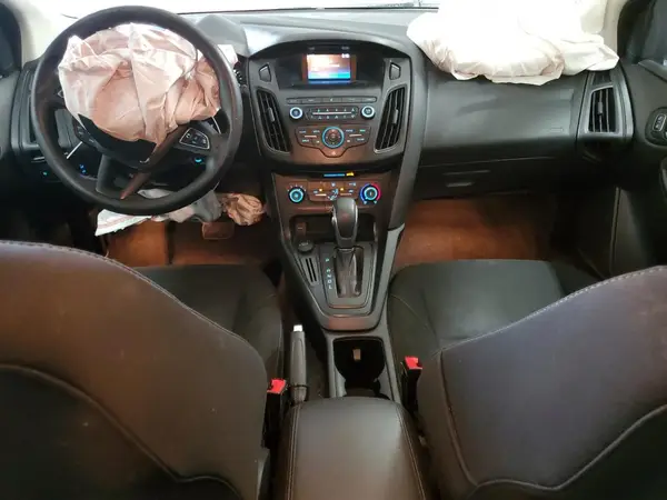 1FADP3F21JL239408 2018 FORD FOCUS - Image 8