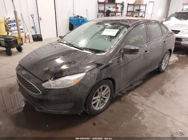 1FADP3F21JL245905 2018 FORD FOCUS - Image 2