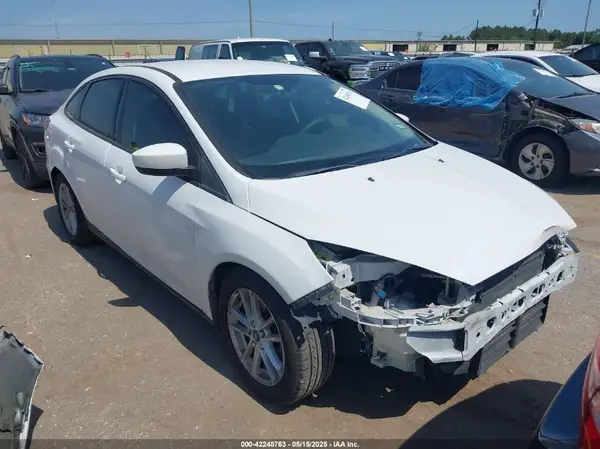 1FADP3F21JL246522 2018 FORD FOCUS - Image 1