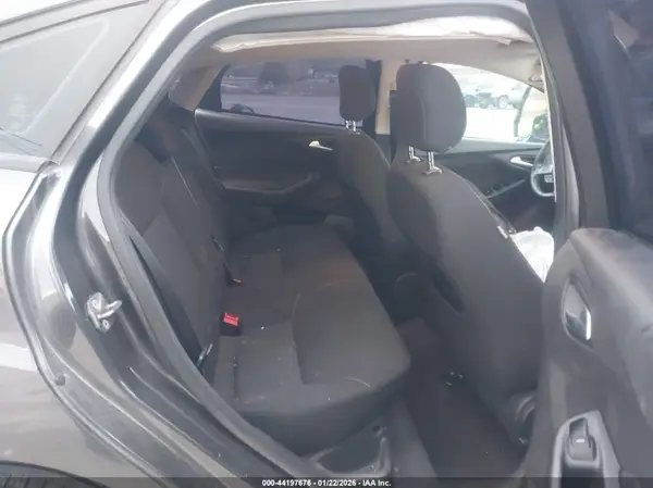 1FADP3F21JL251073 2018 FORD FOCUS - Image 8